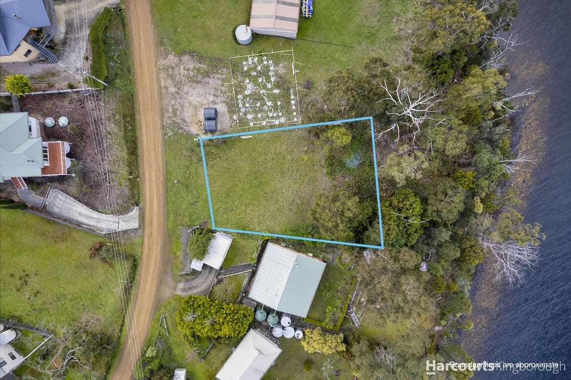 39 Chuter Street, DEEP BAY, TAS 7112, Deep Bay - Thumbnail 2