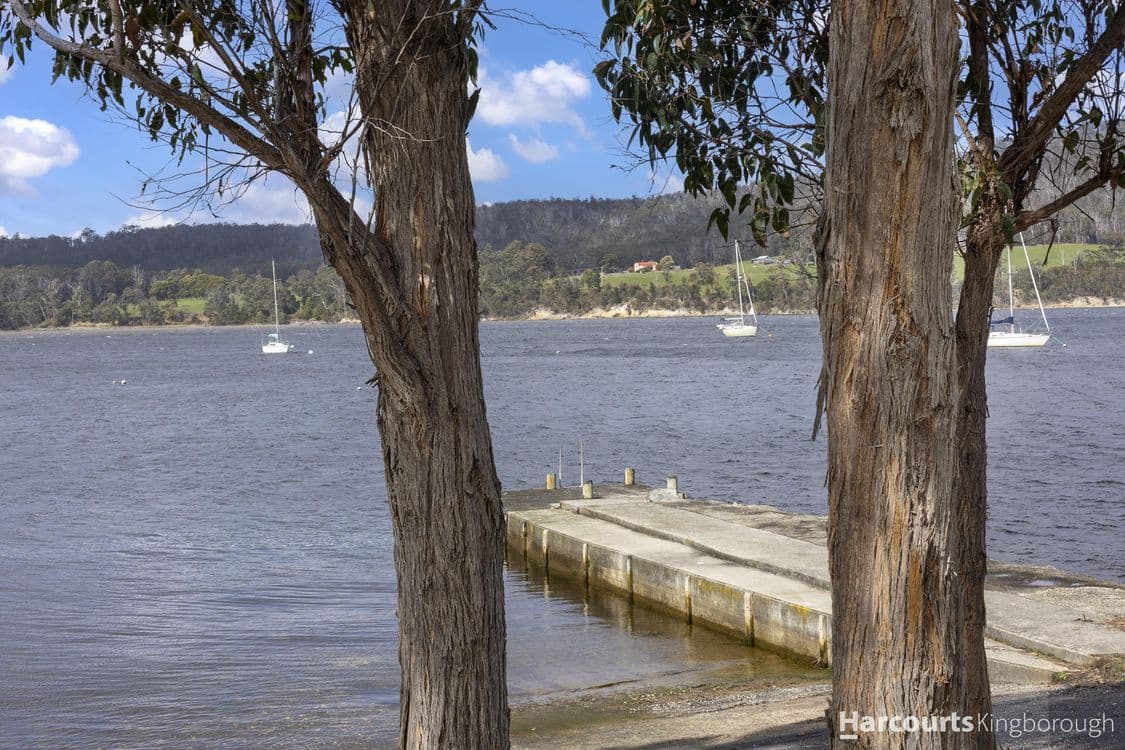 39 Chuter Street, DEEP BAY, TAS 7112, Deep Bay - Thumbnail 8