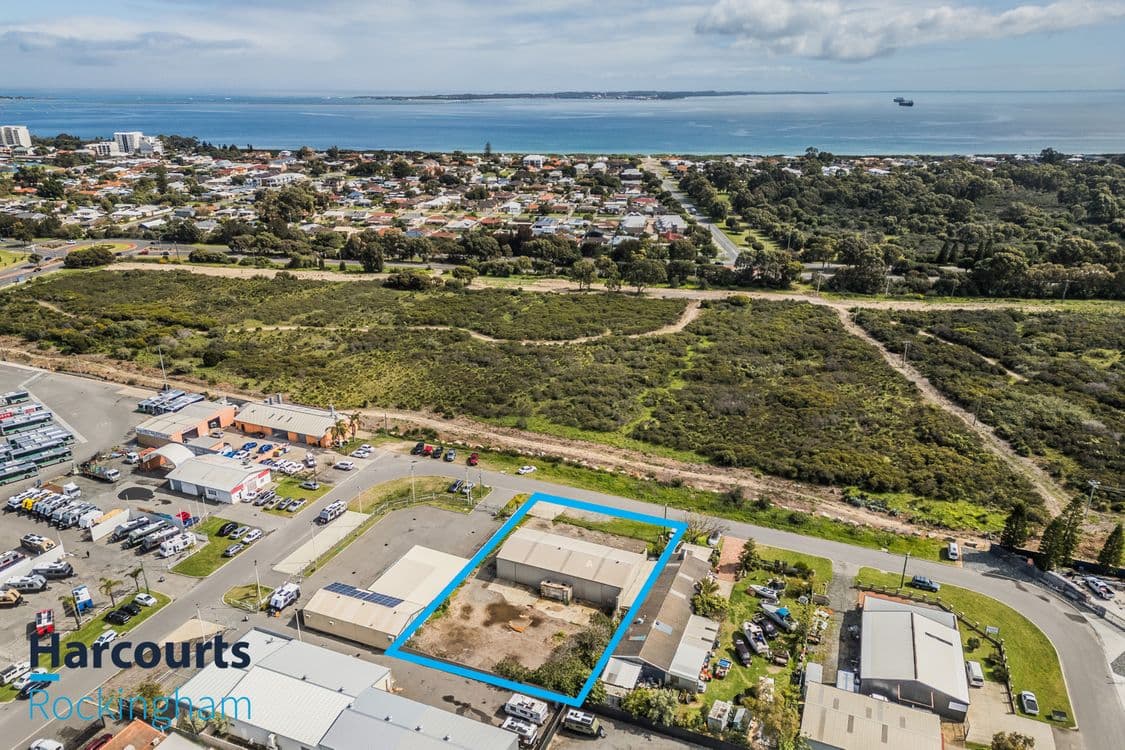 10 Ambrose Street, ROCKINGHAM, WA 6168, Rockingham - Thumbnail 7