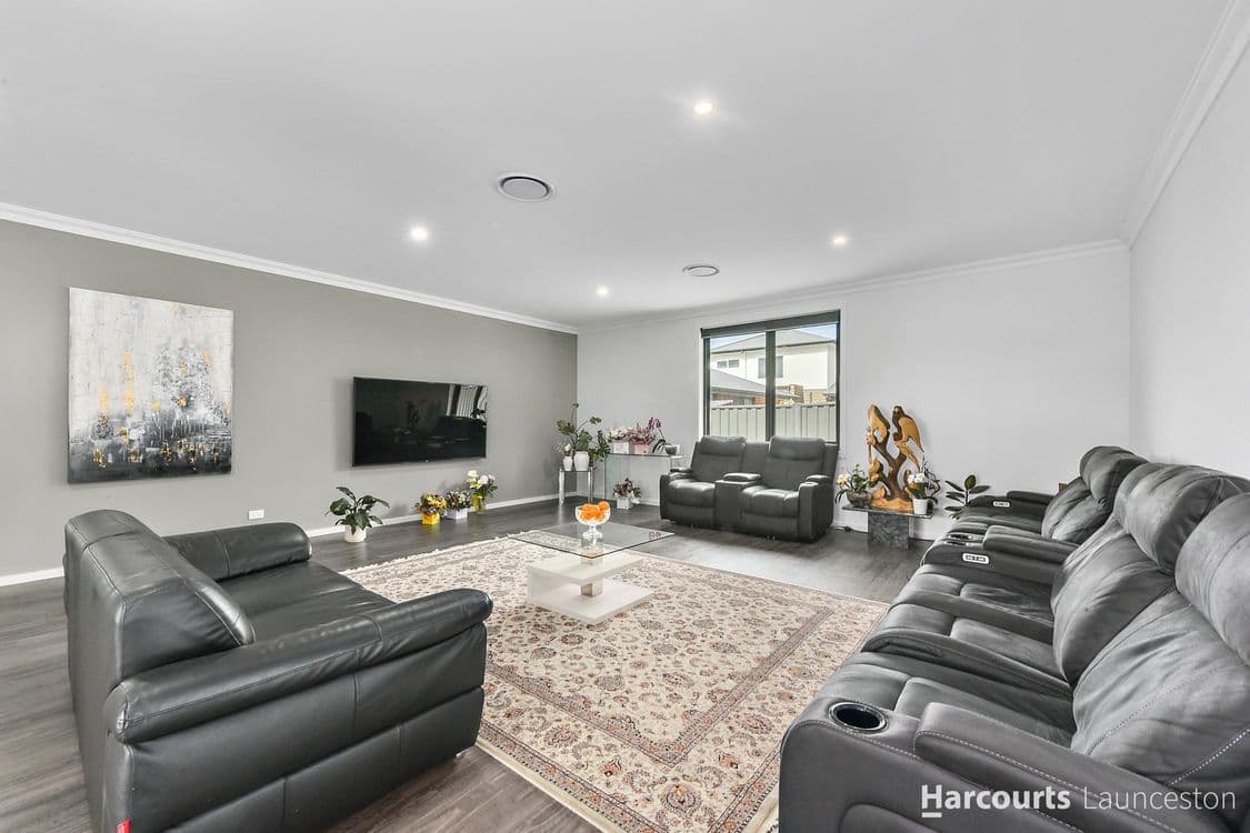 79 Parkfield Drive, YOUNGTOWN, TAS 7249, Youngtown - Thumbnail 3