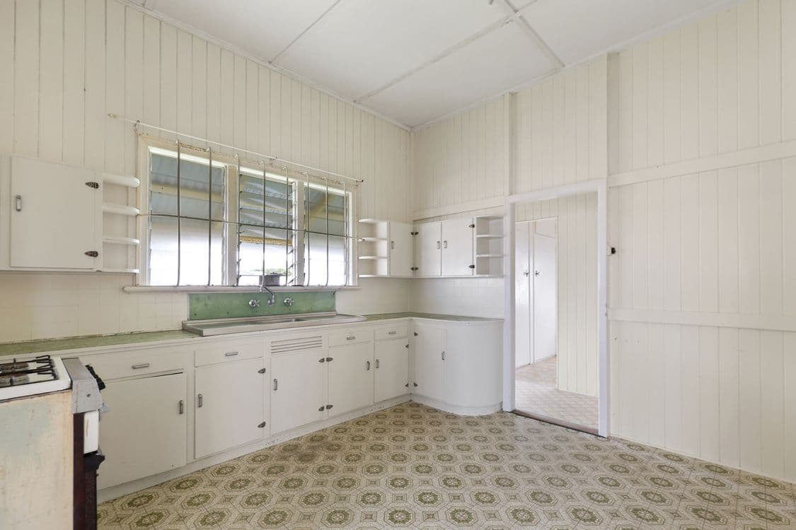 381 Shakespeare Street, WEST MACKAY, QLD 4740, West Mackay - Thumbnail 3