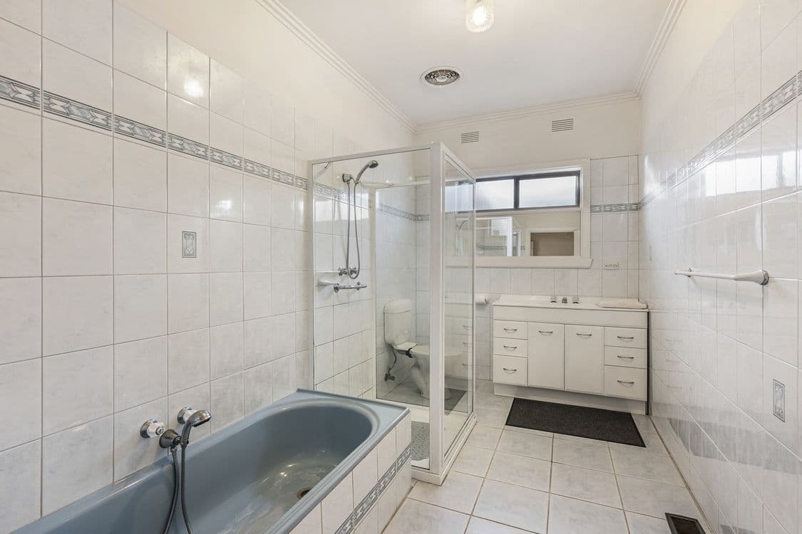31 Lester Avenue, ST ALBANS, VIC 3021, St Albans - Thumbnail 4