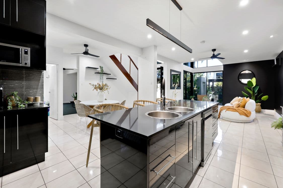 5 Turtle Place, BLACKS BEACH, QLD 4740, Blacks Beach - Thumbnail 6