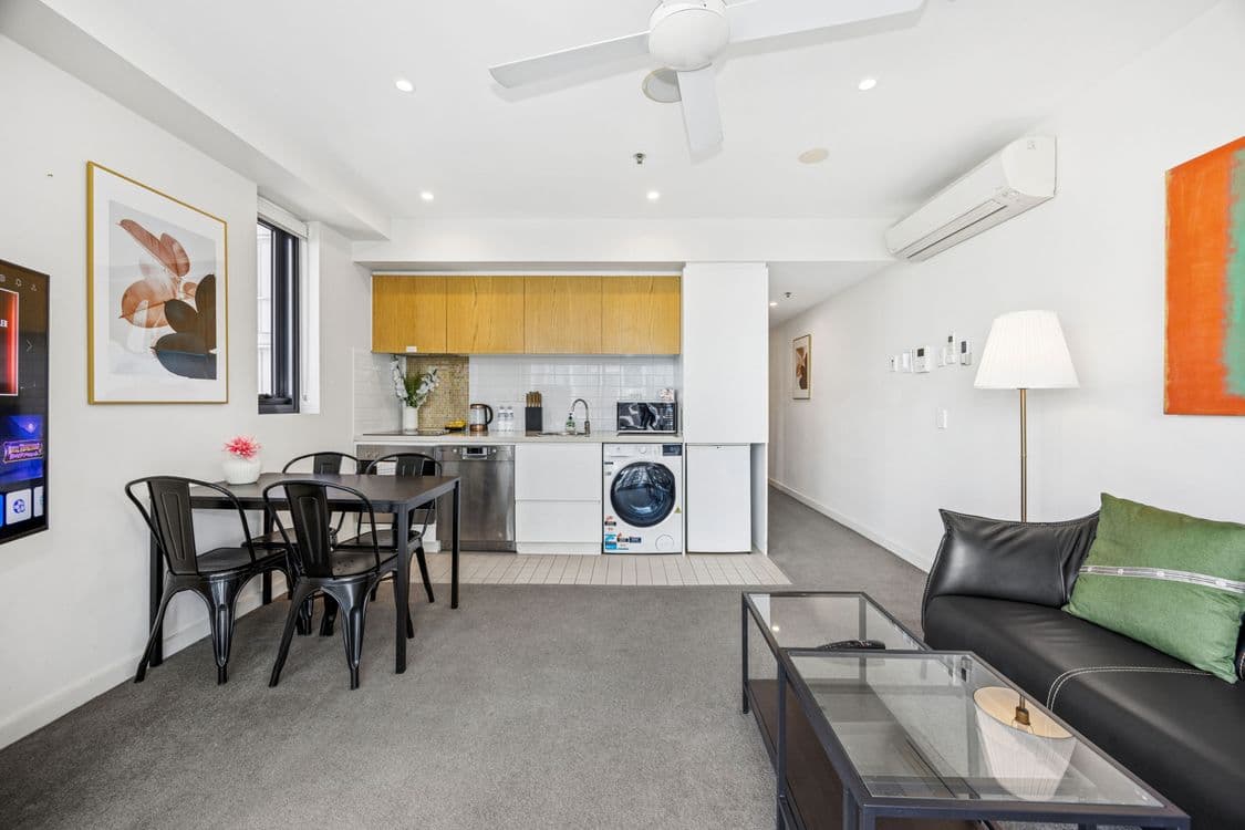 1202/10 Balfours Way, ADELAIDE, SA 5000, Adelaide - Thumbnail 2