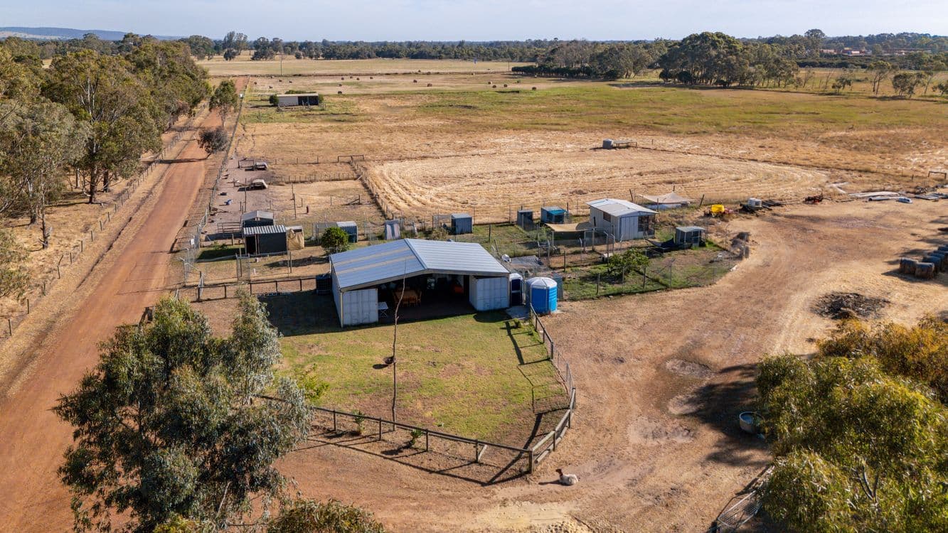 33 Wealand Road, WAROONA, WA 6215, Waroona - Thumbnail 3