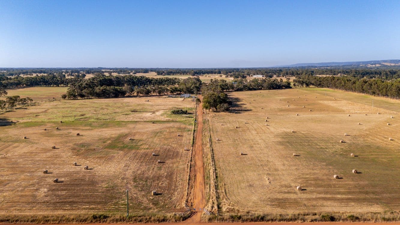 33 Wealand Road, WAROONA, WA 6215, Waroona - Thumbnail 4