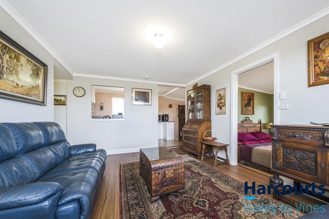 809 Bindoon-Moora Road, BINDOON, WA 6502, Bindoon - Thumbnail 7