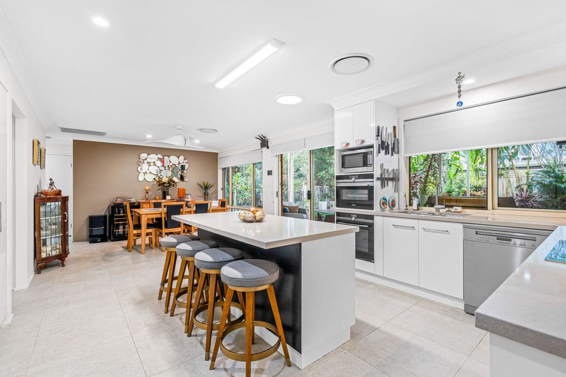 39 Olivia Drive, CARINA HEIGHTS, QLD 4152, Carina Heights - Thumbnail 4