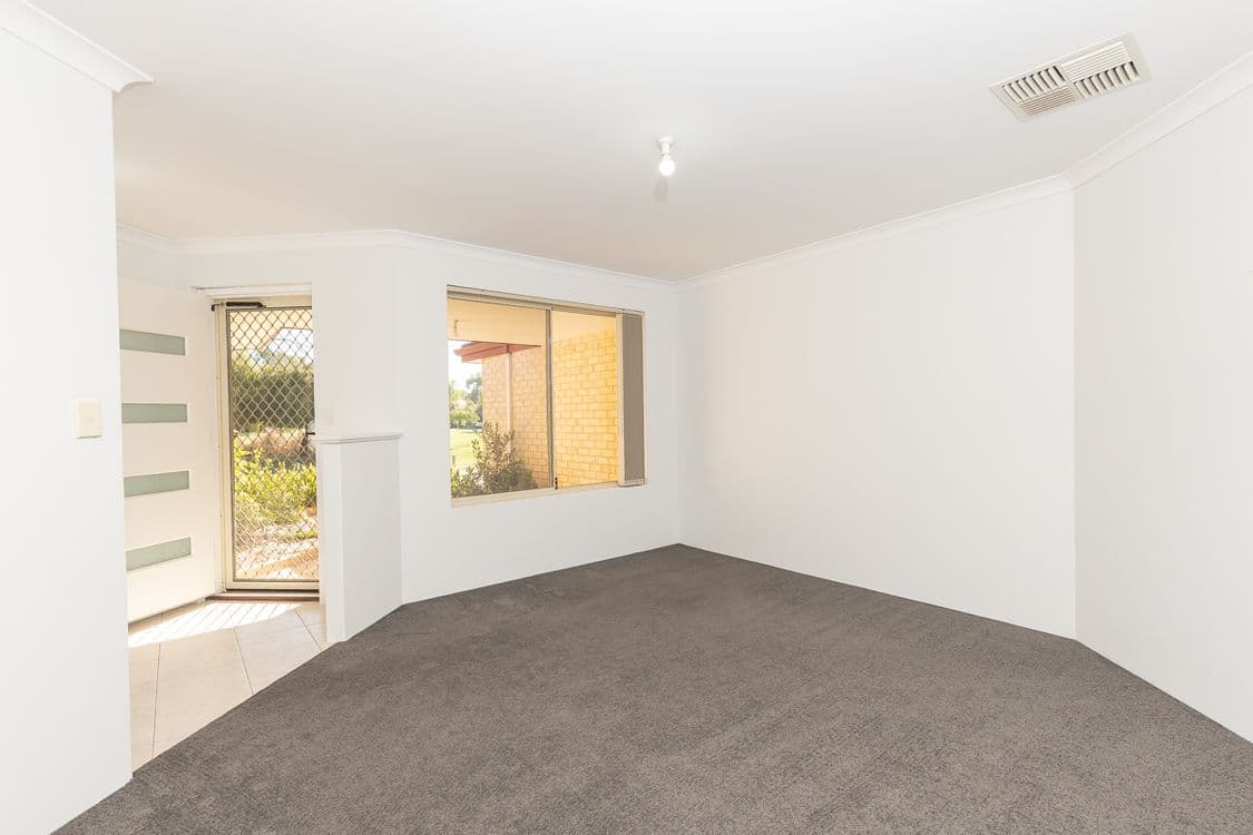10 Properjohn Drive, ROCKINGHAM, WA 6168, Rockingham - Thumbnail 2