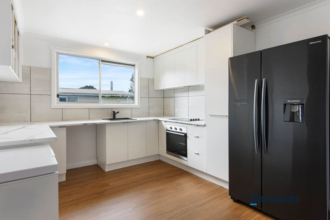 9 Austral Street, ZEEHAN, TAS 7469, Zeehan - Thumbnail 2
