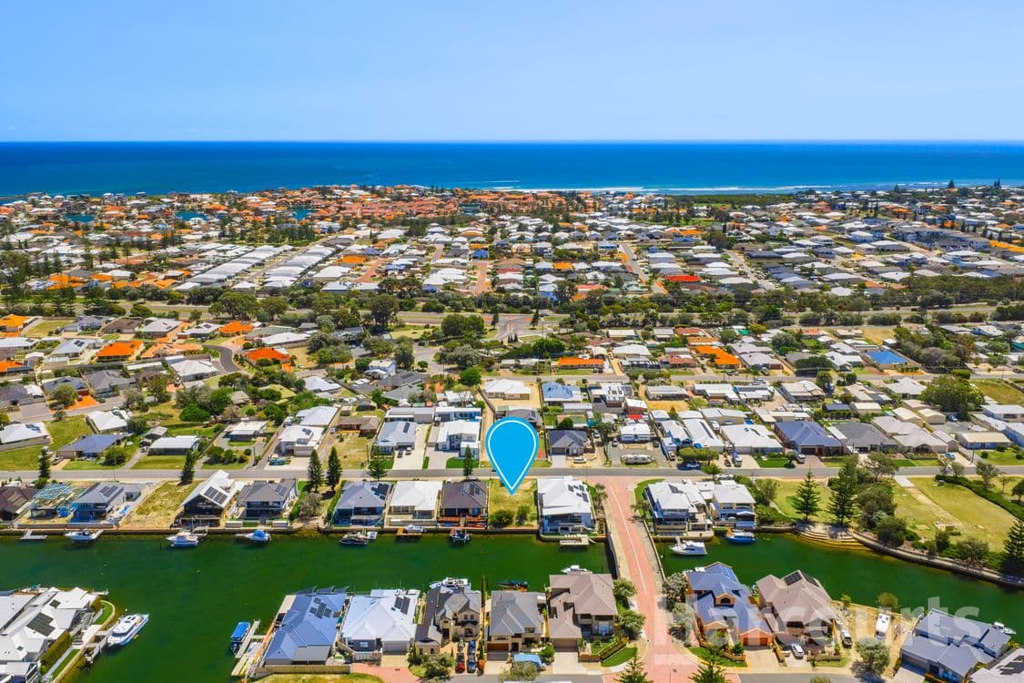 33 Queen Parade, WANNANUP, WA 6210, Wannanup - Thumbnail 3