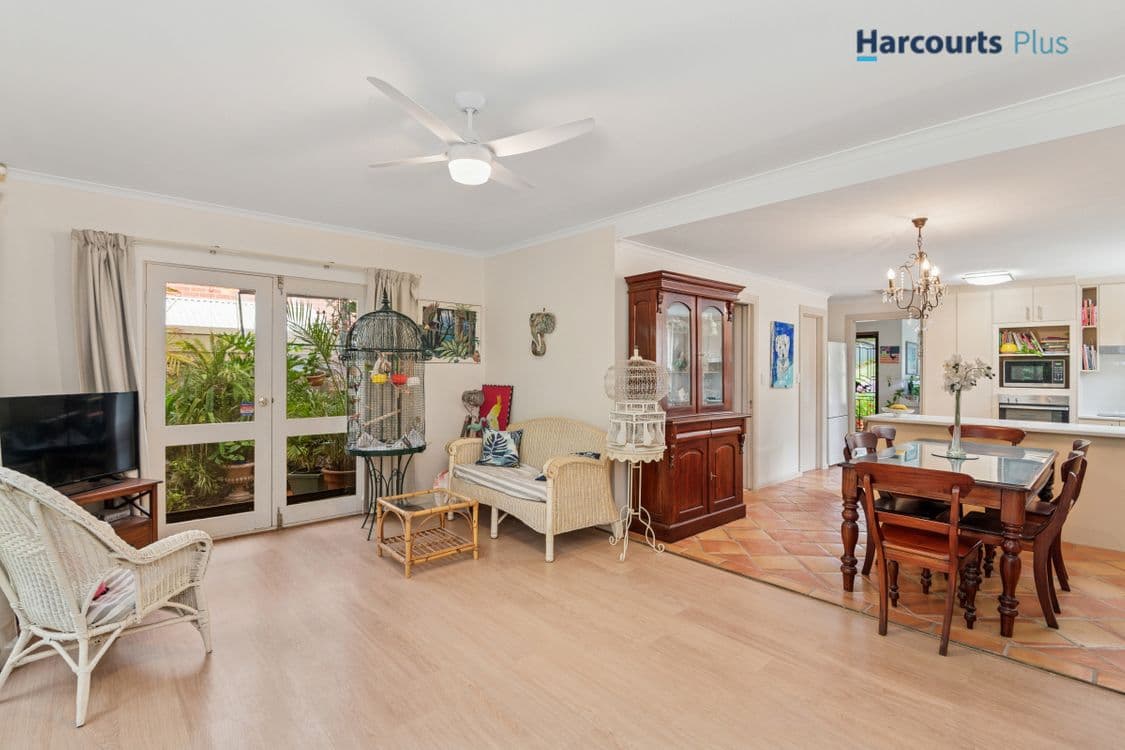 21 Barndoo Street, HALLETT COVE, SA 5158, Hallett Cove - Thumbnail 4