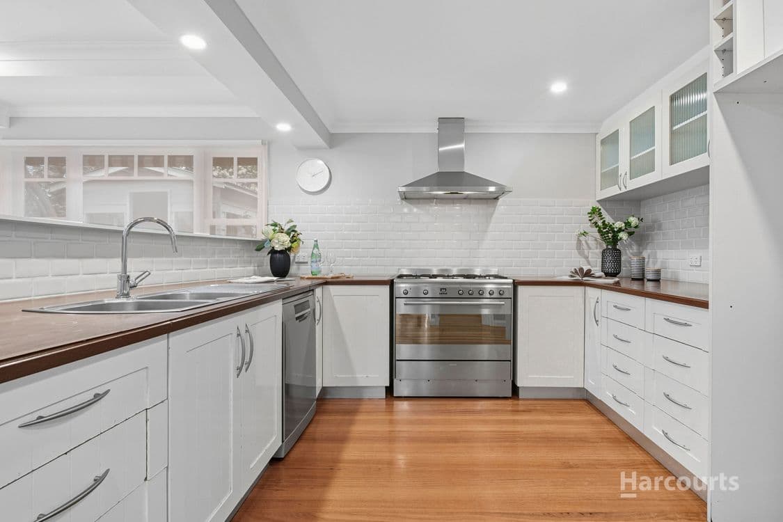 29 Fricker Avenue, GREENSBOROUGH, VIC 3088, Greensborough - Thumbnail 8