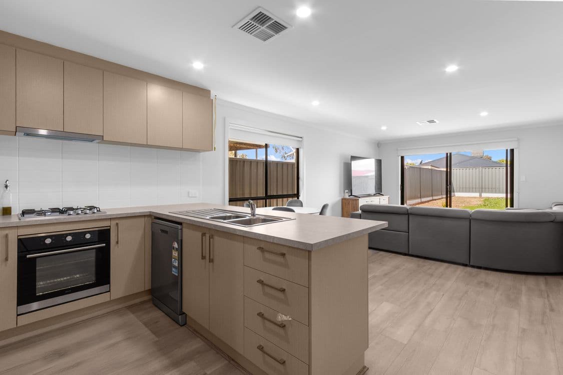 18B Barker Crescent, SMITHFIELD PLAINS, SA 5114, Smithfield Plains - Thumbnail 3