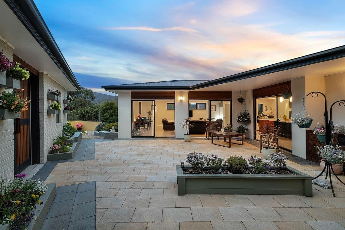 8 Frederick Street, CYGNET, TAS 7112, Cygnet - Thumbnail 2