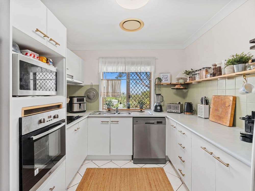 16 Dalby Court, HELENSVALE, QLD 4212, Helensvale - Thumbnail 8
