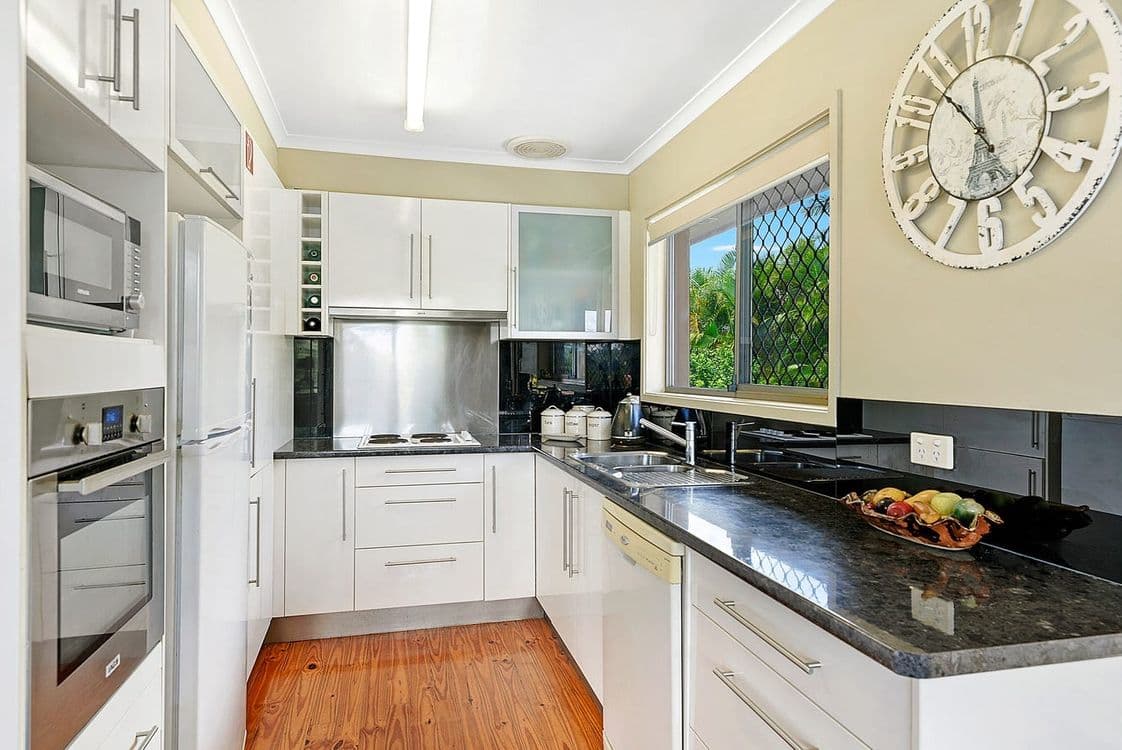 4 Tallowood Road, ASHMORE, QLD 4214, Ashmore - Thumbnail 2
