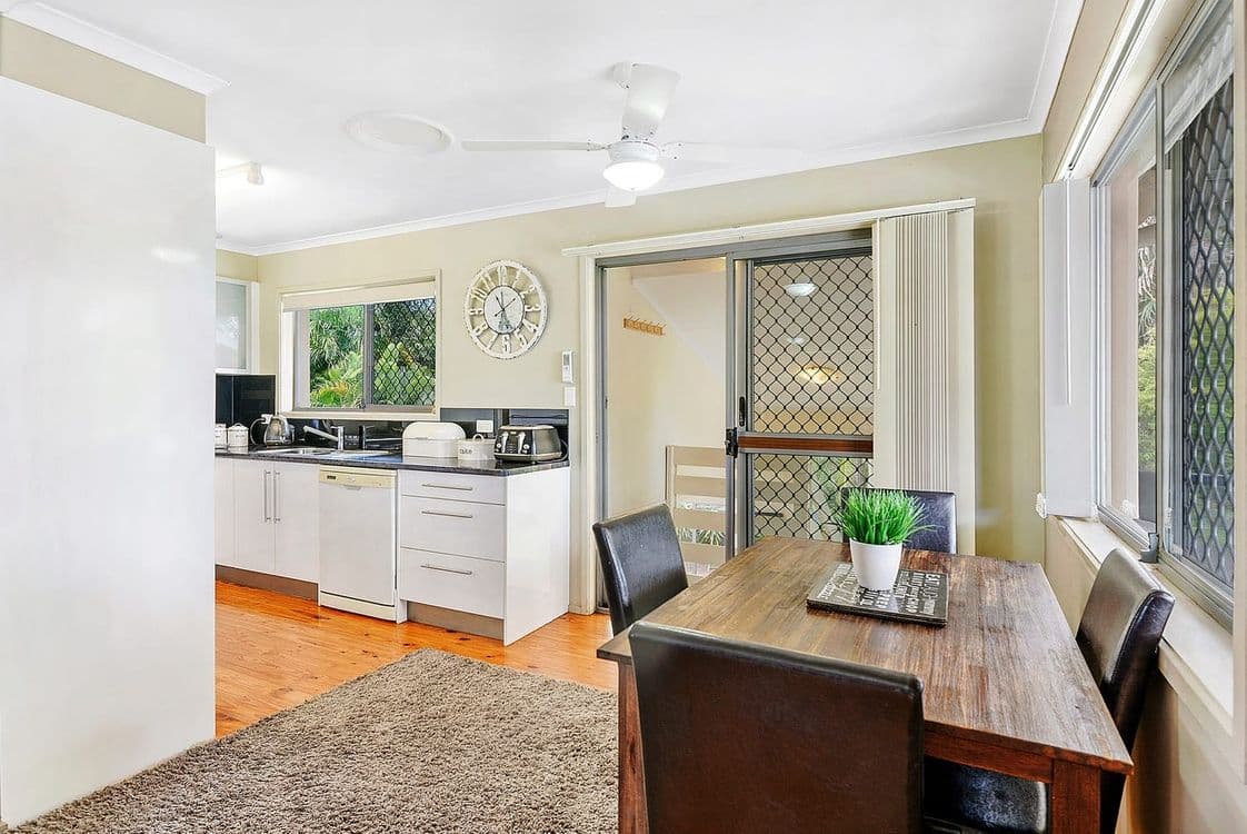 4 Tallowood Road, ASHMORE, QLD 4214, Ashmore - Thumbnail 3