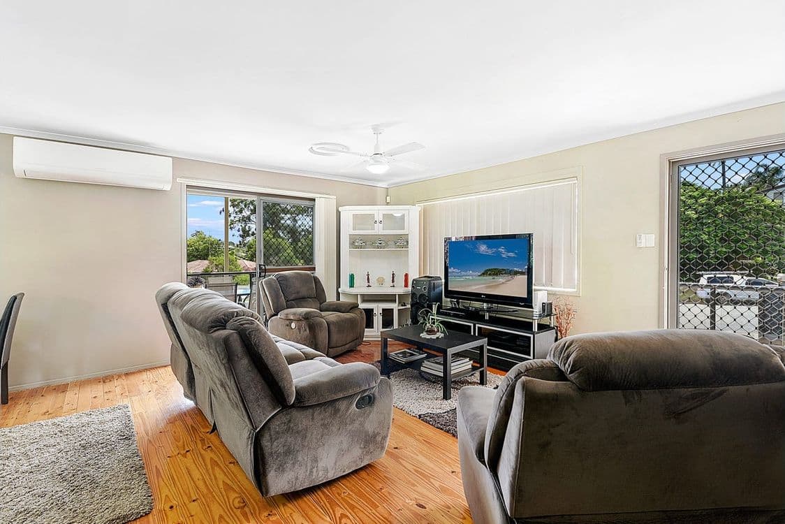 4 Tallowood Road, ASHMORE, QLD 4214, Ashmore - Thumbnail 4