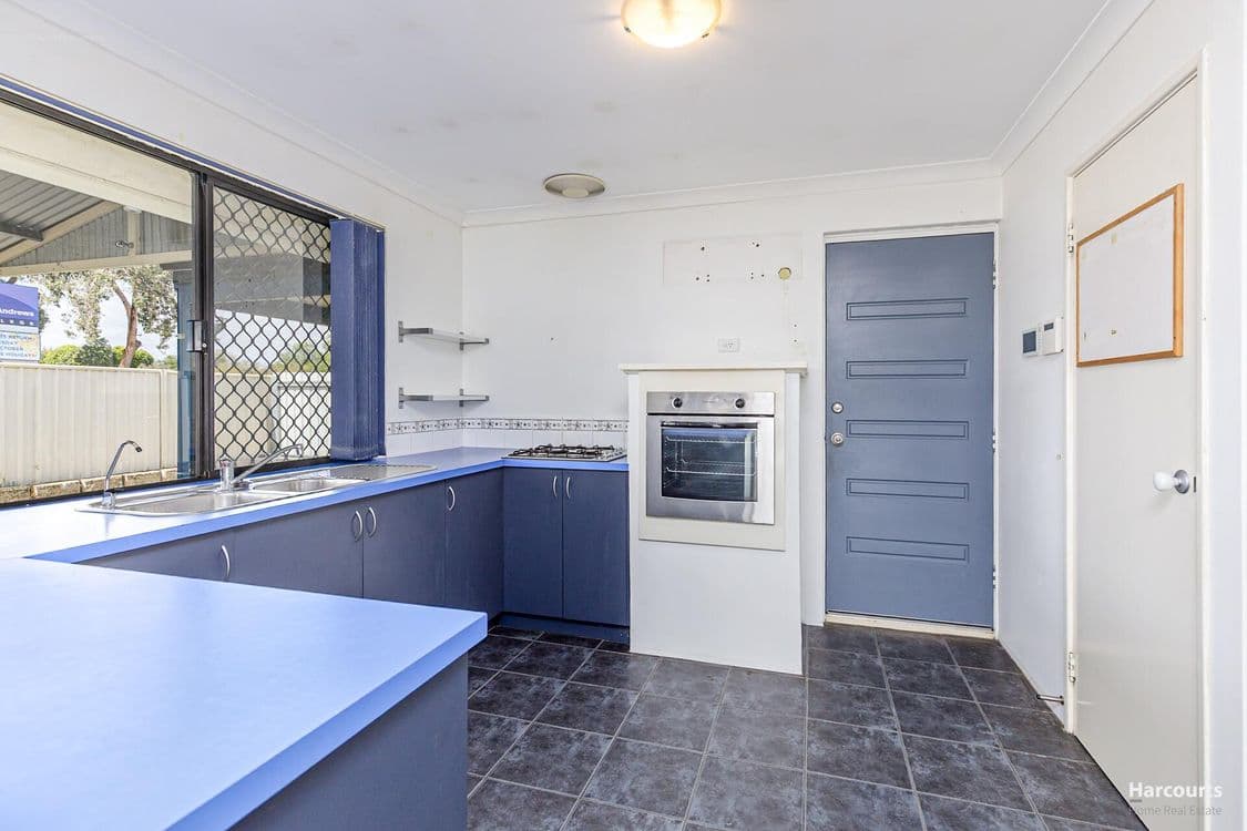41 Seville Drive, SEVILLE GROVE, WA 6112, Seville Grove - Thumbnail 2
