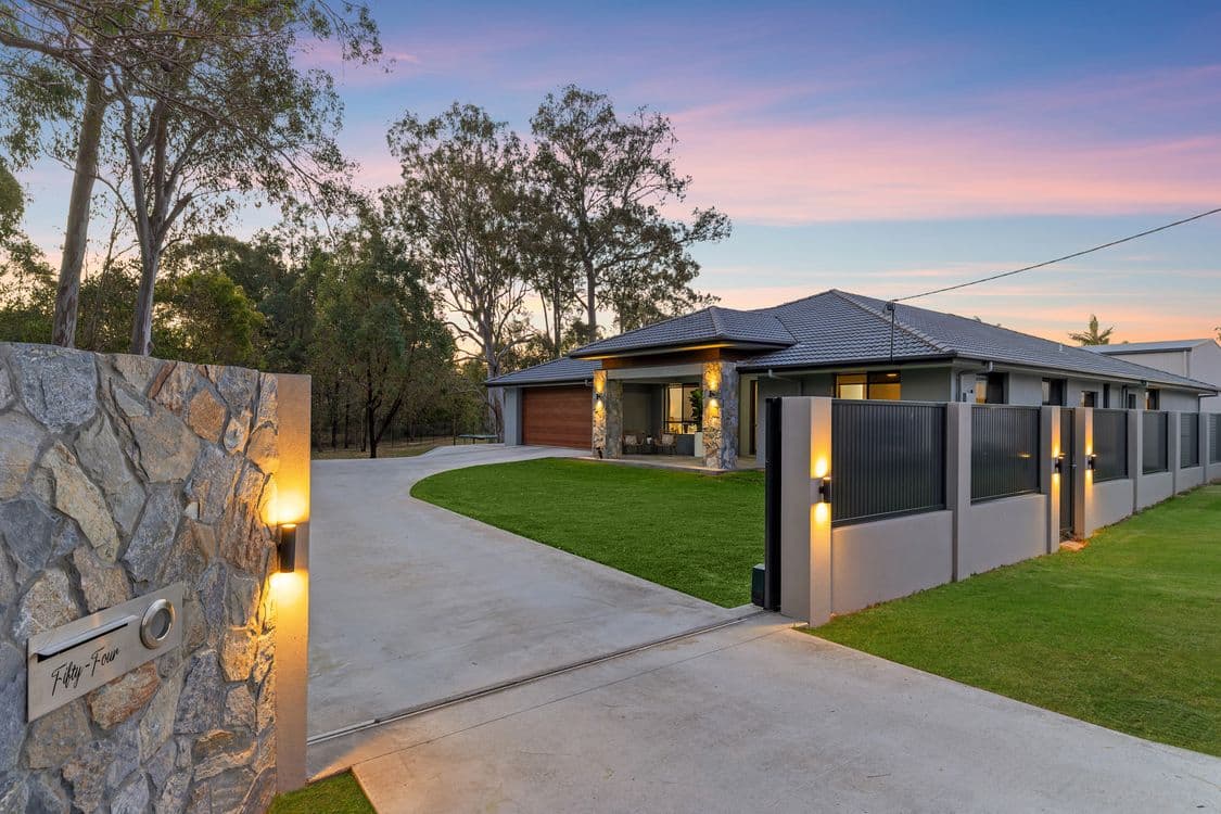 54 Cranleigh Street, WYNNUM WEST, QLD 4178, Wynnum West - Thumbnail 2
