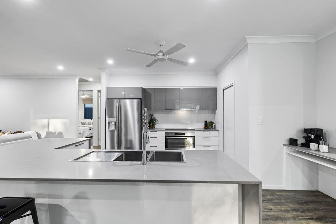 54 Cranleigh Street, WYNNUM WEST, QLD 4178, Wynnum West - Thumbnail 7