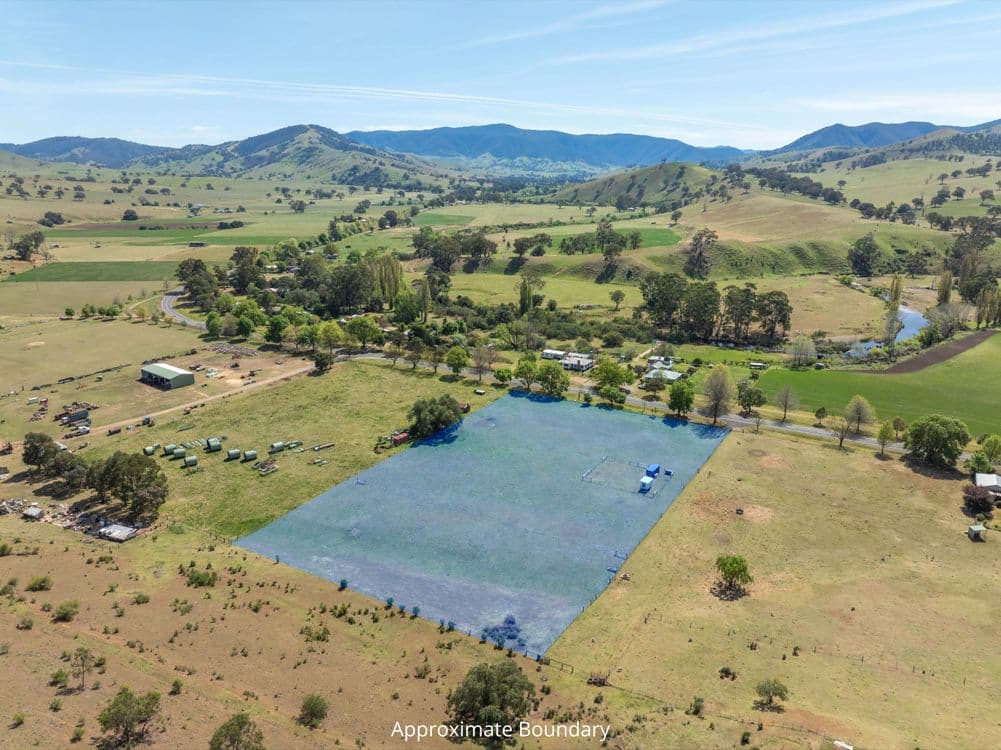6965 Great Alpine Road, SWIFTS CREEK, VIC 3896, Swifts Creek - Thumbnail 2