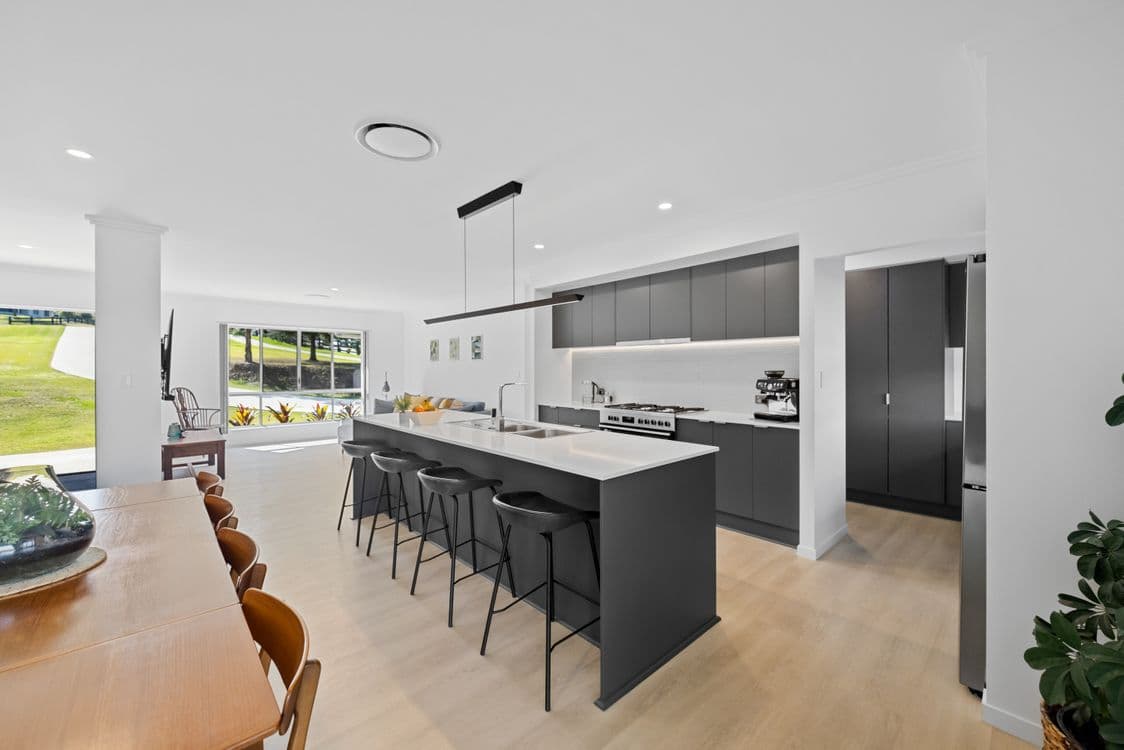 12 Valley View Court, JONES HILL, QLD 4570, Jones Hill - Thumbnail 4