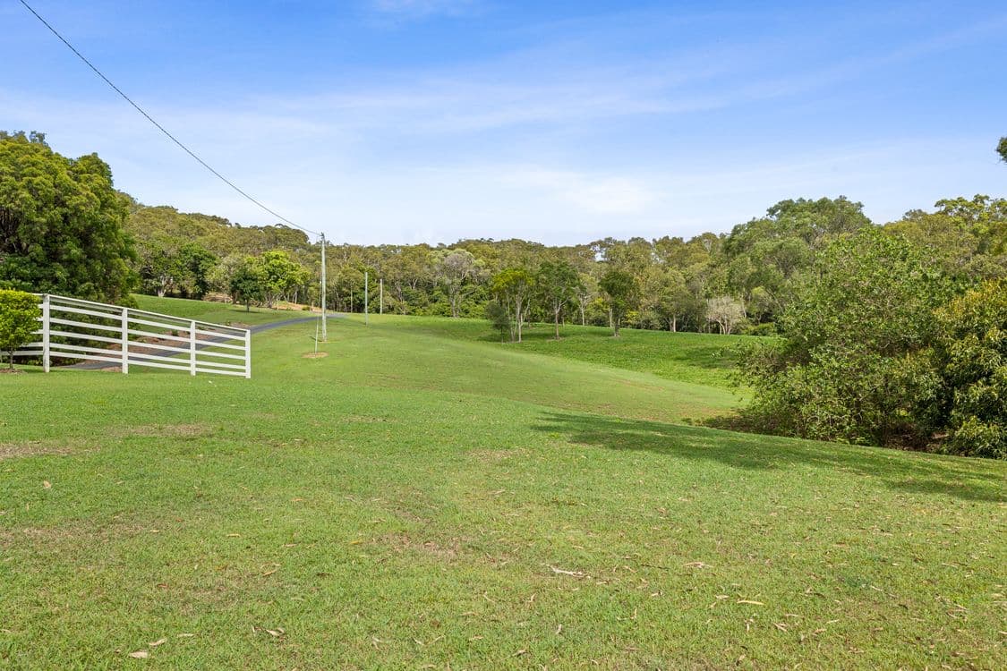 195 Howes Road, FARNBOROUGH, QLD 4703, Farnborough - Thumbnail 4
