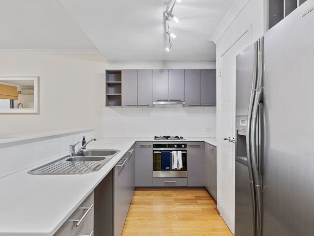 2/10 Marina Drive, ASCOT, WA 6104, Ascot - Thumbnail 3