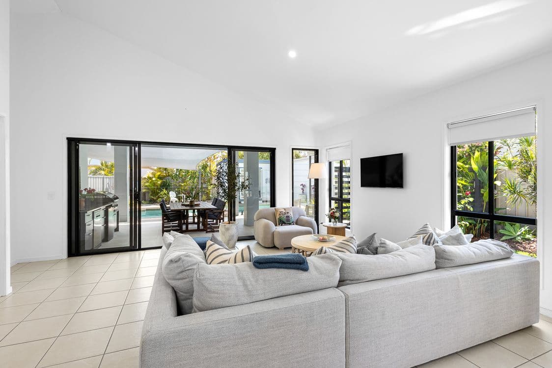 8 Sanibel Court, PARREARRA, QLD 4575, Parrearra - Thumbnail 2