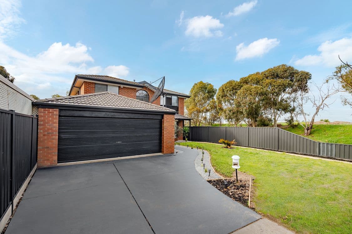 22 Orion Way, ROXBURGH PARK, VIC 3064, Roxburgh Park - Thumbnail 3