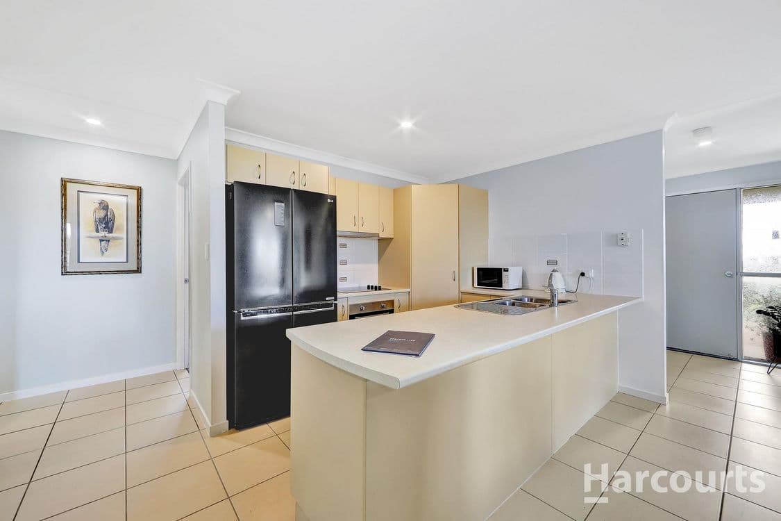 18 Wallum Street, WOODGATE, QLD 4660, Woodgate - Thumbnail 5