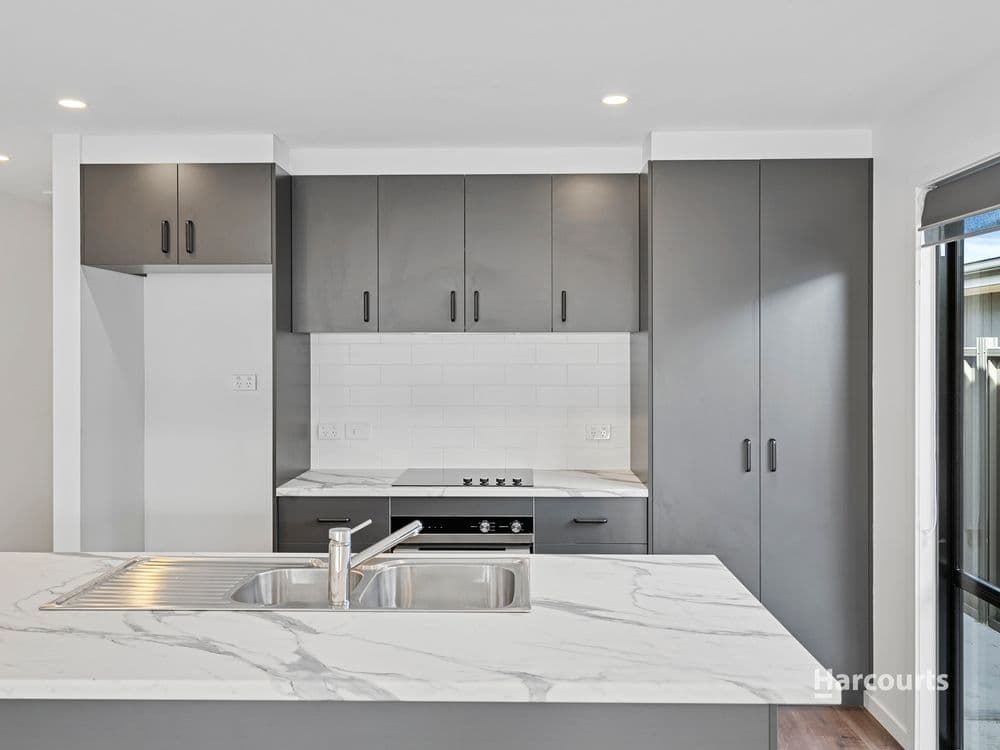 2/3 Chevalier Street, CAMPANIA, TAS 7026, Campania - Thumbnail 2