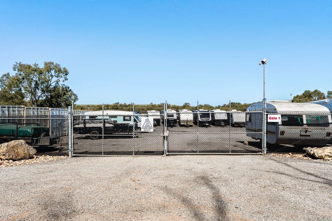 205 Dalison Avenue, WATTLEUP, WA 6166, Wattleup - Thumbnail 3