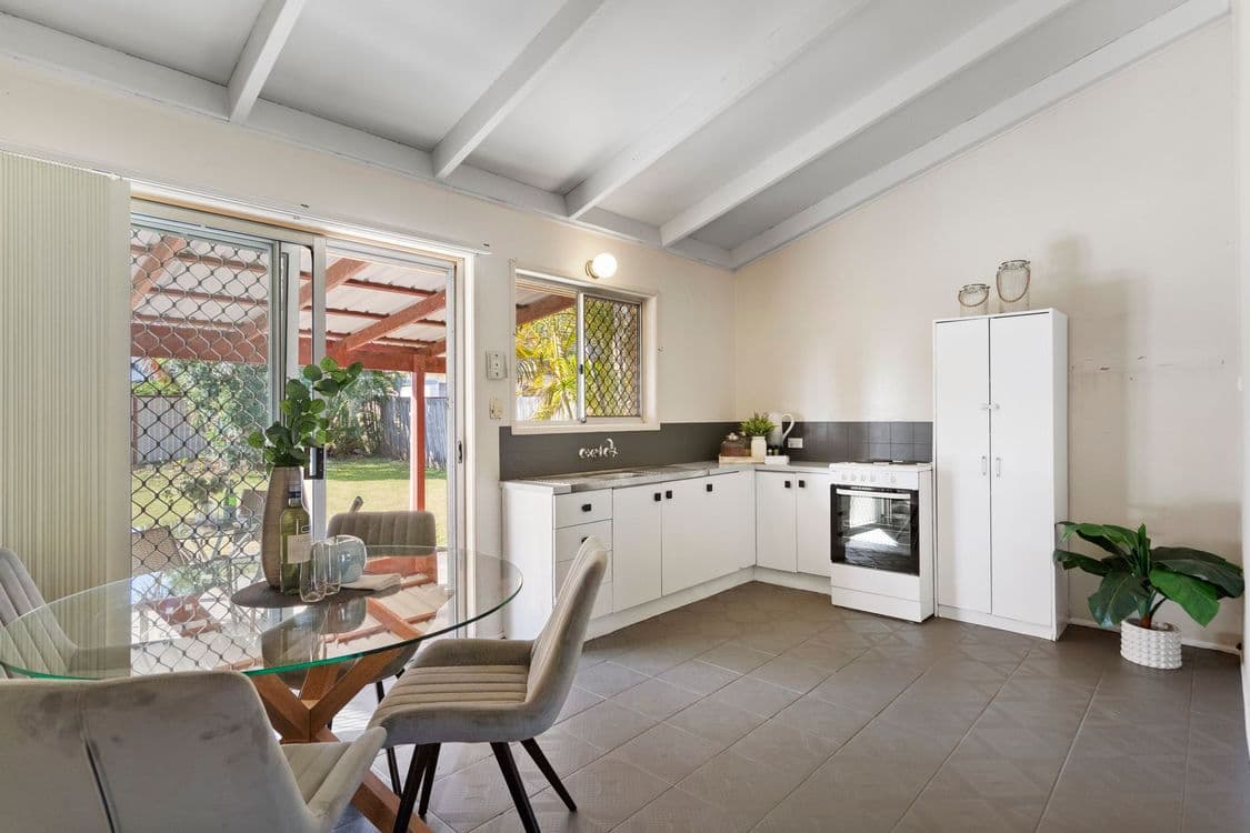 82 Velorum Drive, KINGSTON, QLD 4114, Kingston - Thumbnail 5