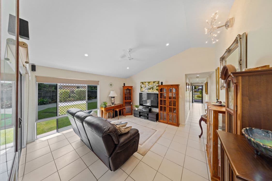 31 Canberra Avenue, COOLOOLA COVE, QLD 4580, Cooloola Cove - Thumbnail 3