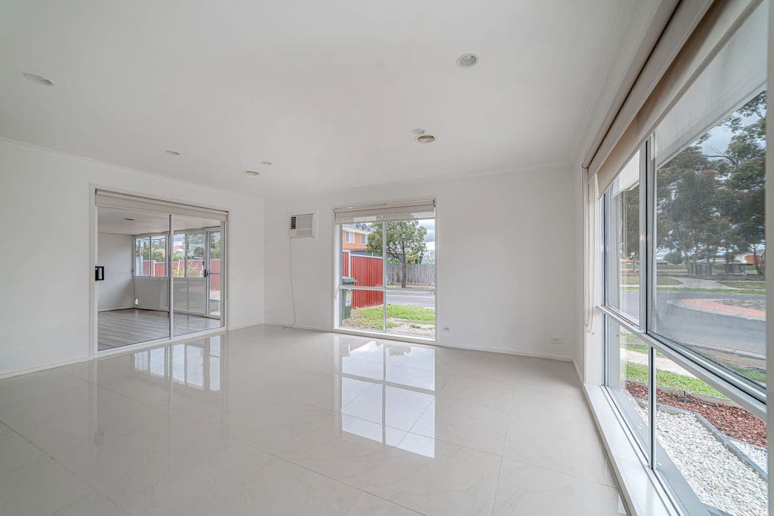 95 Rossiter Avenue, ROXBURGH PARK, VIC 3064, Roxburgh Park - Thumbnail 5