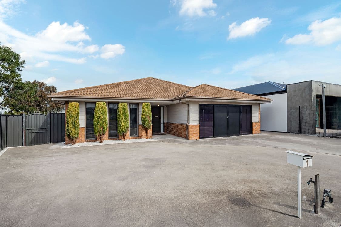 1 Candlebark Drive, GREENVALE, VIC 3059, Greenvale - Thumbnail 2