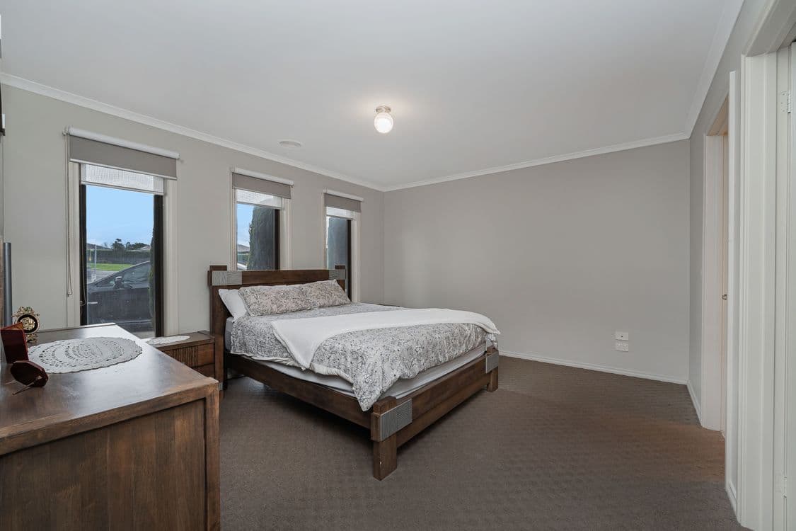 1 Candlebark Drive, GREENVALE, VIC 3059, Greenvale - Thumbnail 4