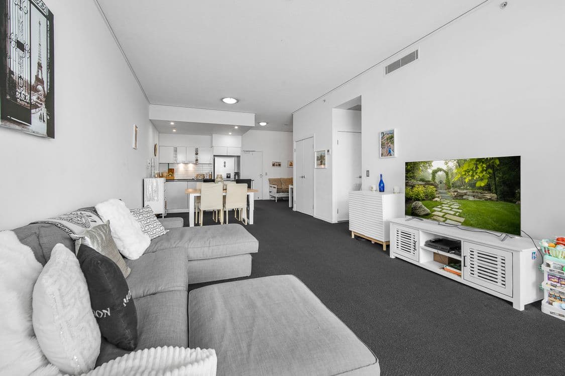 2403/22 Surf Parade, BROADBEACH, QLD 4218, Broadbeach - Thumbnail 6