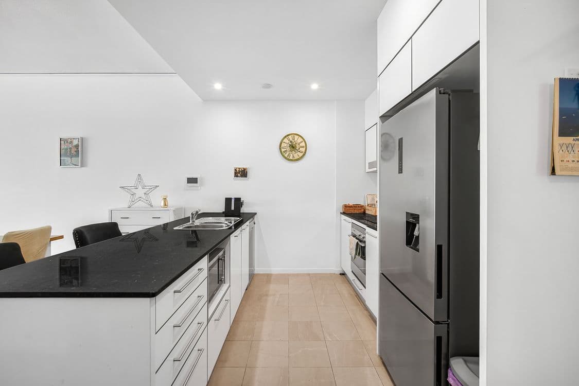 2403/22 Surf Parade, BROADBEACH, QLD 4218, Broadbeach - Thumbnail 8