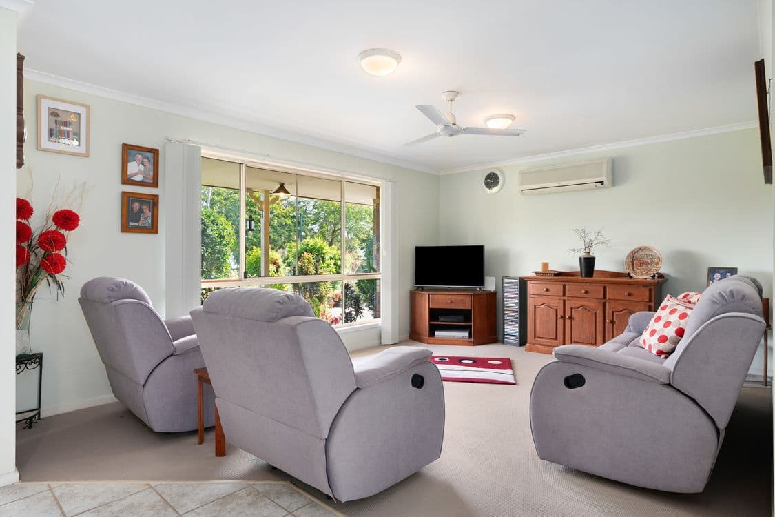 25 Muirfield Crescent, TEWANTIN, QLD 4565, Tewantin - Thumbnail 4