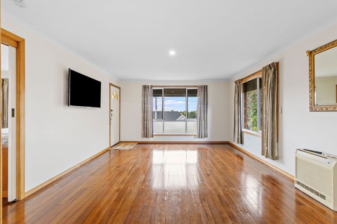 49 Westbury Place, DELORAINE, TAS 7304, Deloraine - Thumbnail 3