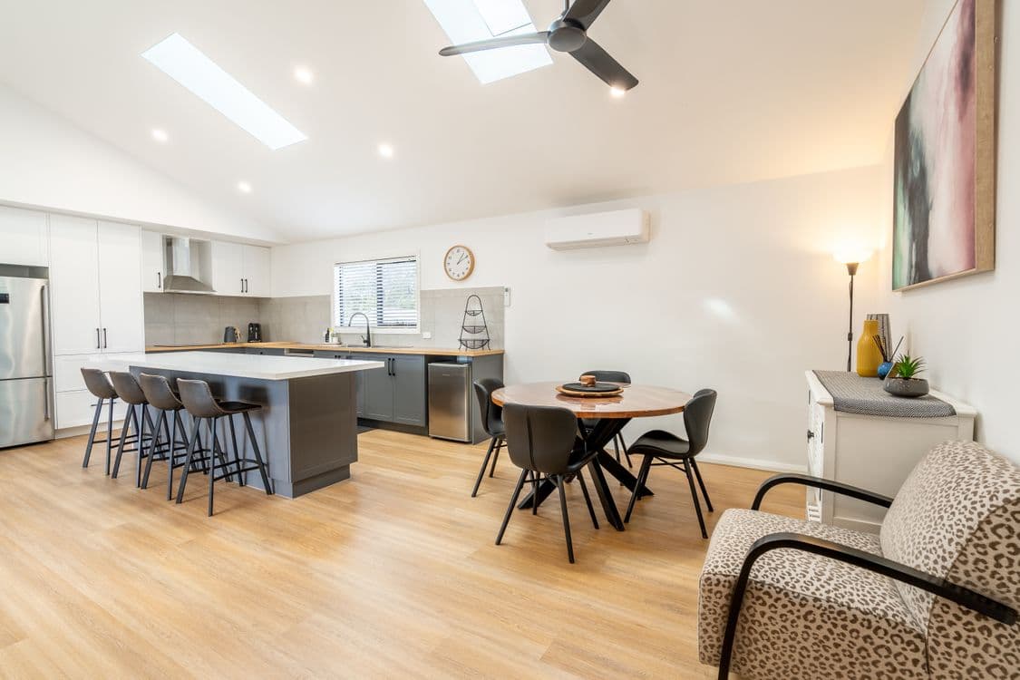 4 Cove Street, LOCH SPORT, VIC 3851, Loch Sport - Thumbnail 4