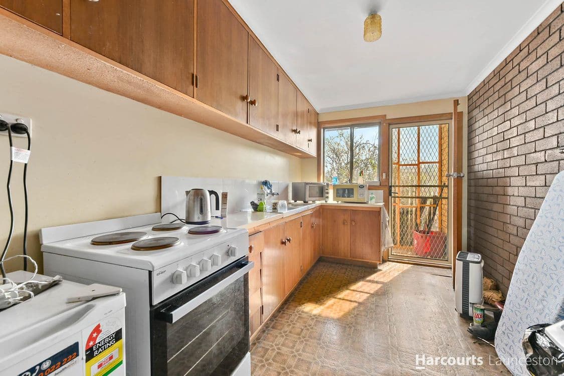 Units 1 & 2/37 Bishops Drive, NEWNHAM, TAS 7248, Newnham - Thumbnail 7