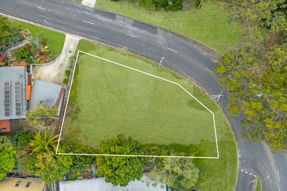19 Cooloola Drive, RAINBOW BEACH, QLD 4581, Rainbow Beach - Thumbnail 2