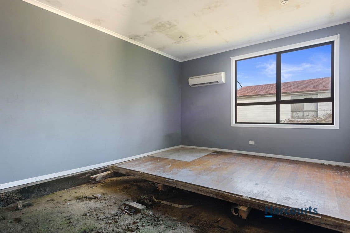 113 Esplanade, QUEENSTOWN, TAS 7467, Queenstown - Thumbnail 5