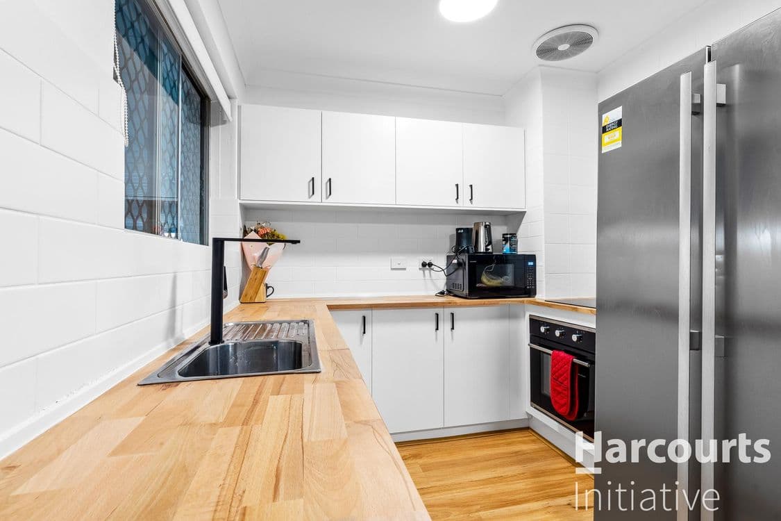 14 Keeley Way, GIRRAWHEEN, WA 6064, Girrawheen - Thumbnail 2