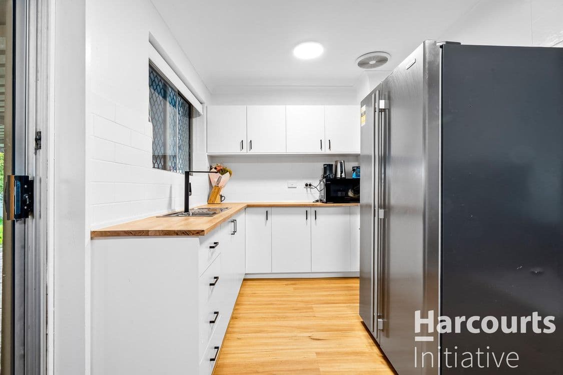 14 Keeley Way, GIRRAWHEEN, WA 6064, Girrawheen - Thumbnail 3